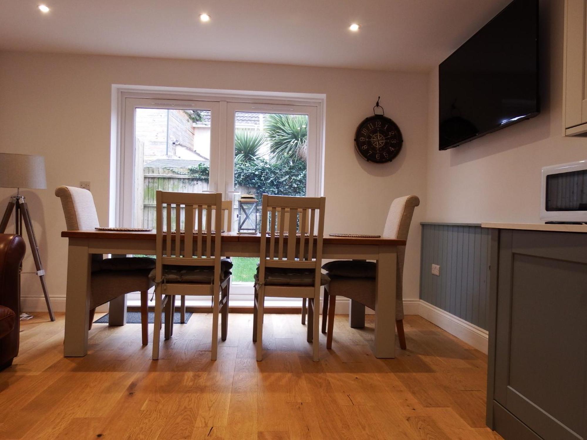 Newly Renovated 3 Bedroom Victorian Detached House Bournemouth Exterior photo